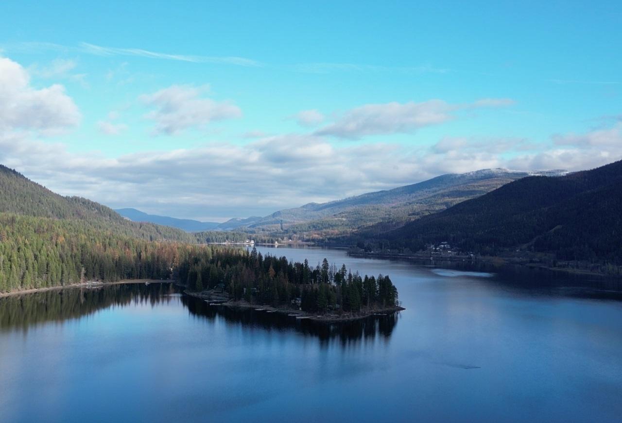 For sale 9725 BRAUNAGEL ROAD, Moyie, British Columbia V0B2A0 2476531