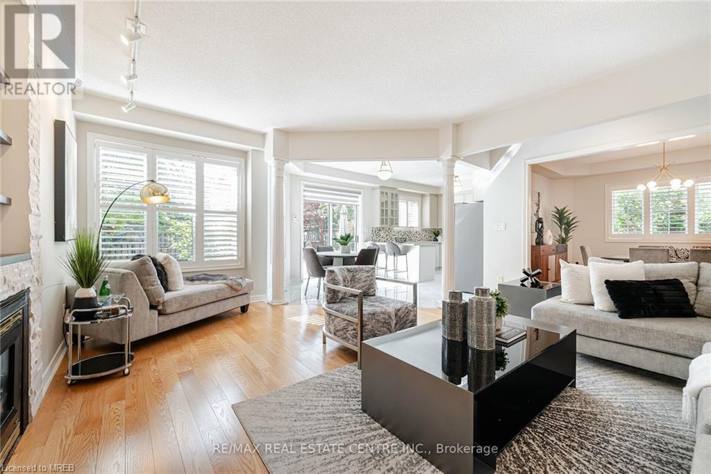 For sale 435 GROVEHILL Road, Oakville, Ontario L6H6P3 40609082 REALTOR.ca