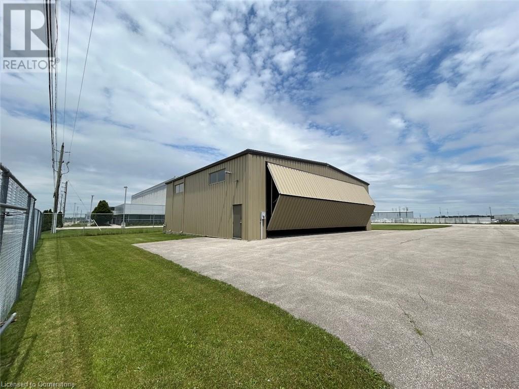 For sale 100 CANUCK Road S, Breslau, Ontario N0B1M0 40618931