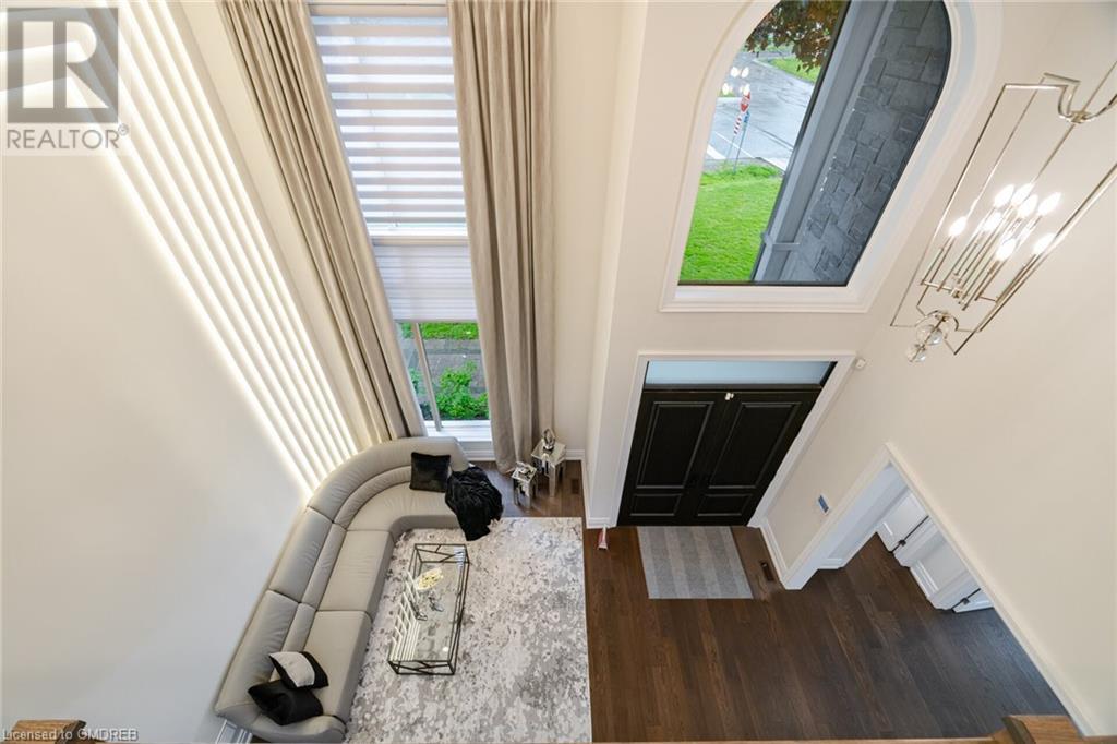 For sale 1164 BRIDGE Road, Oakville, Ontario L6L2C1 40618965