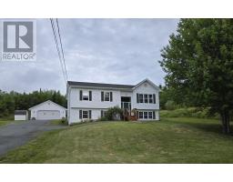 For sale: 77 Lindforest Court, Middle Sackville, Nova Scotia B4E3J2 ...