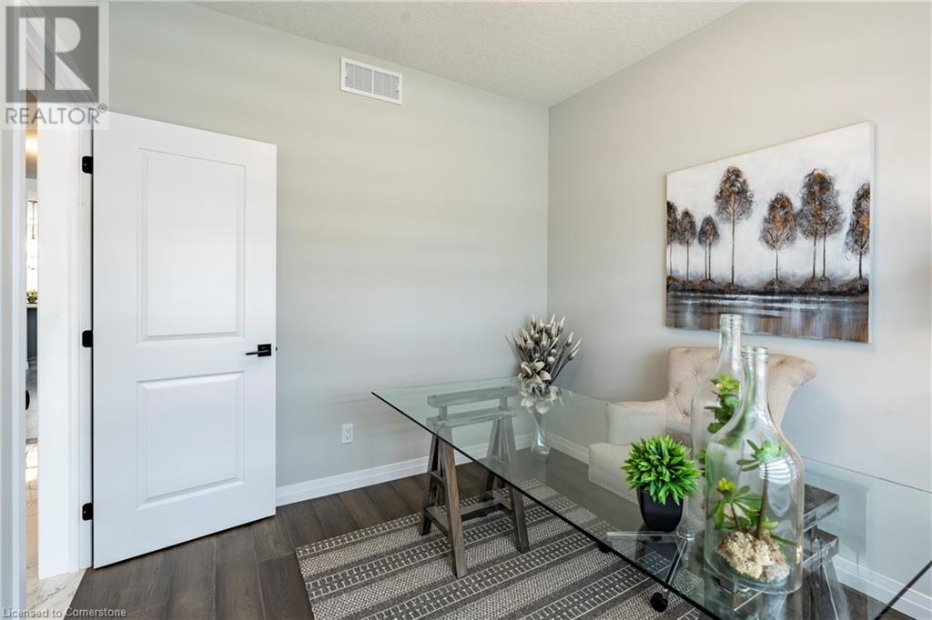 For sale 955 STONECLIFFE Walk Unit 13, Kitchener, Ontario N2P0K5 40618370 REALTOR.ca