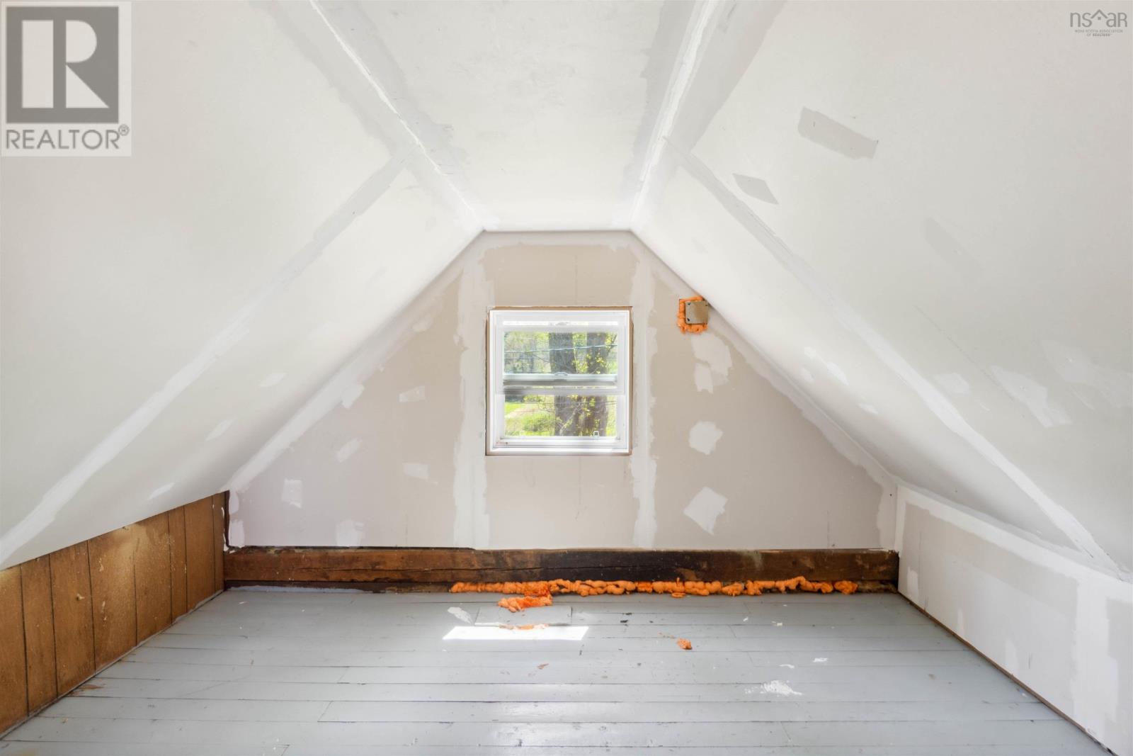 For sale 6385 Highway 215, Cheverie, Nova Scotia B0N2A0 202410935