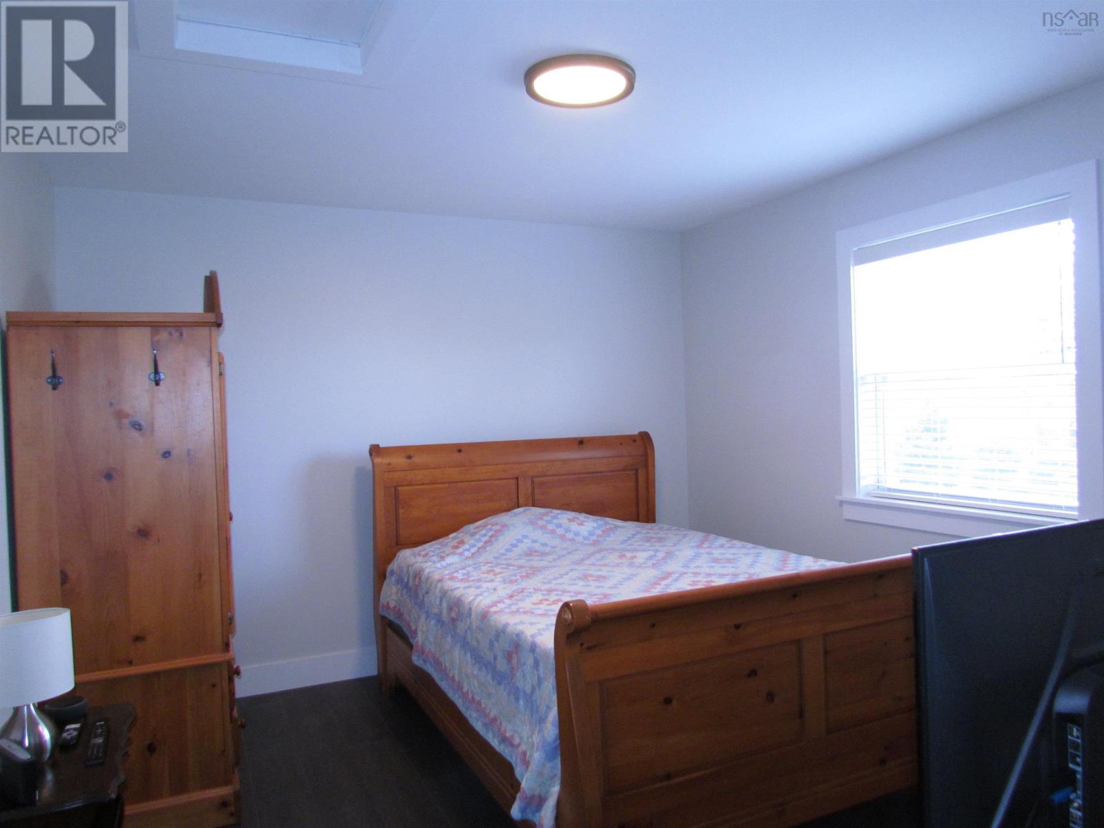 For sale 523 Westwood Boulevard, Upper Tantallon, Nova Scotia B3Z4K2