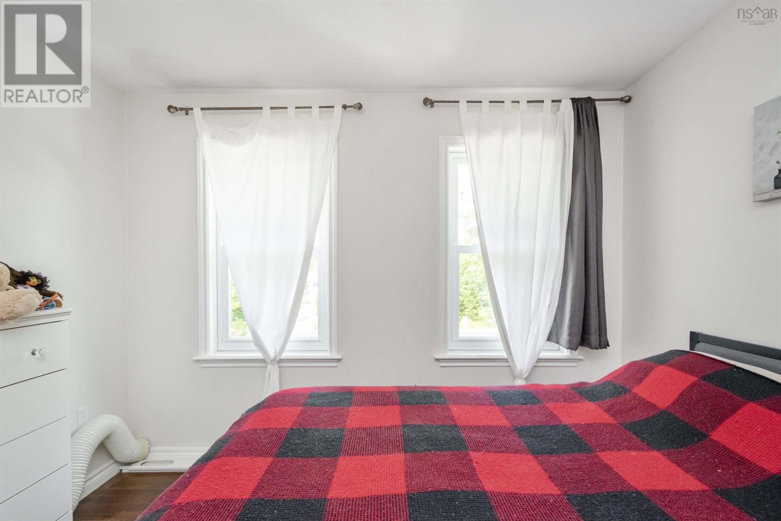 For sale 236 Kingswood Drive, Hammonds Plains, Nova Scotia B4B1L2 202413590 REALTOR.ca