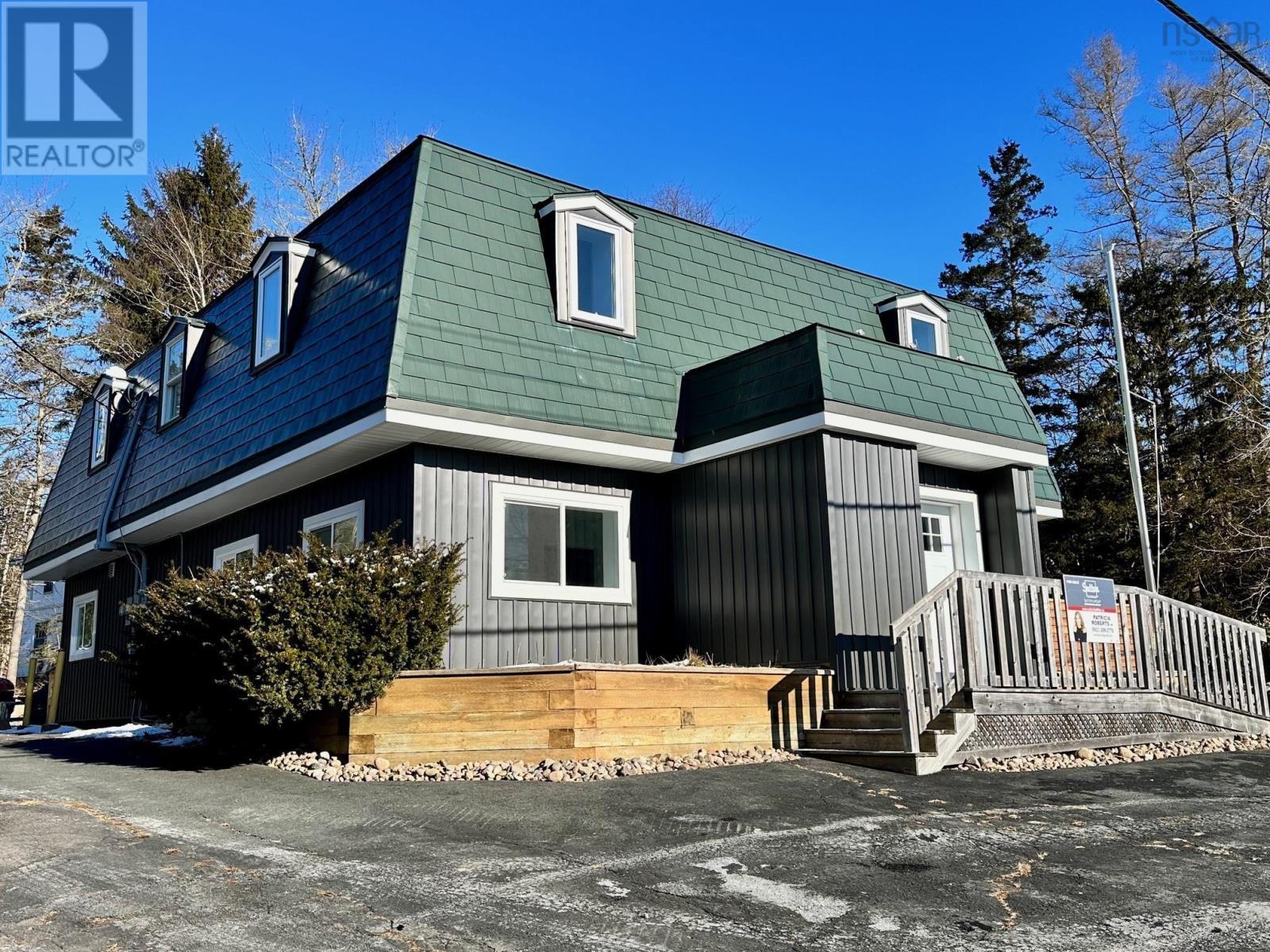 For sale 10409 St Margarets Bay Road, Hubbards, Nova Scotia B0J1T0 202400485 REALTOR.ca