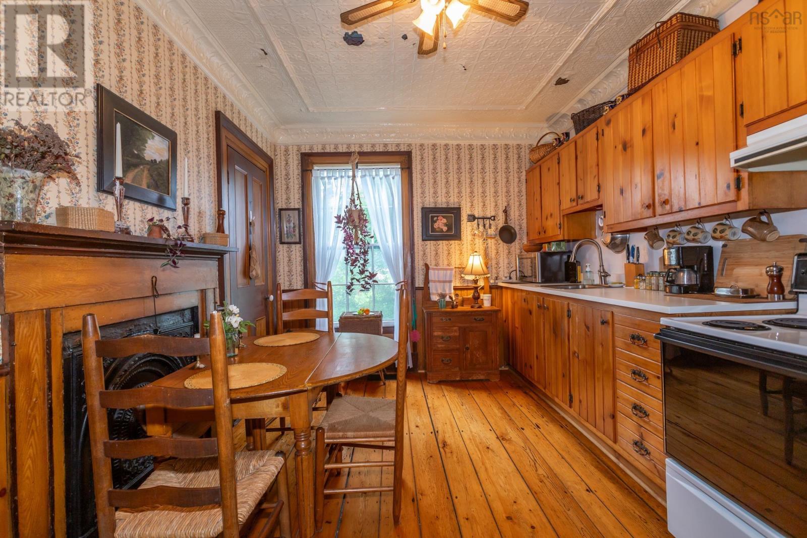 For sale 5363 Granville Road, Granville Ferry, Nova Scotia B0S1A0