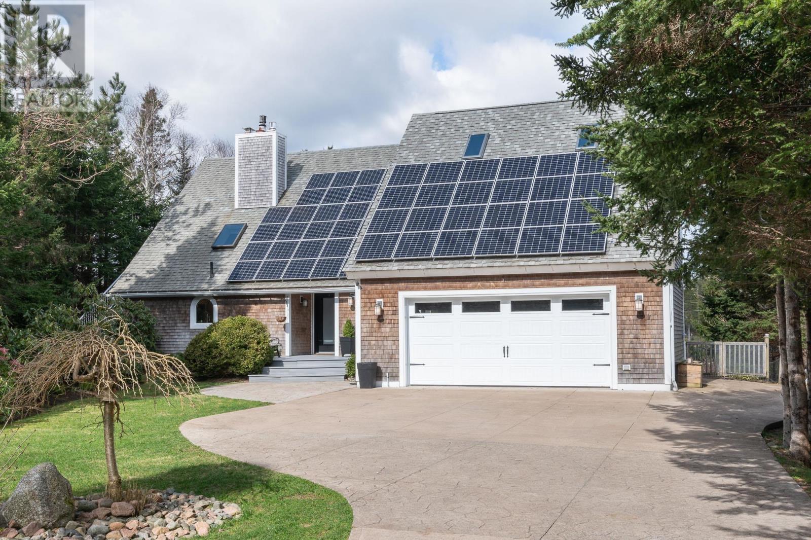 For sale 145 Glenwood Drive, Allen Heights, Nova Scotia B3Z2E7