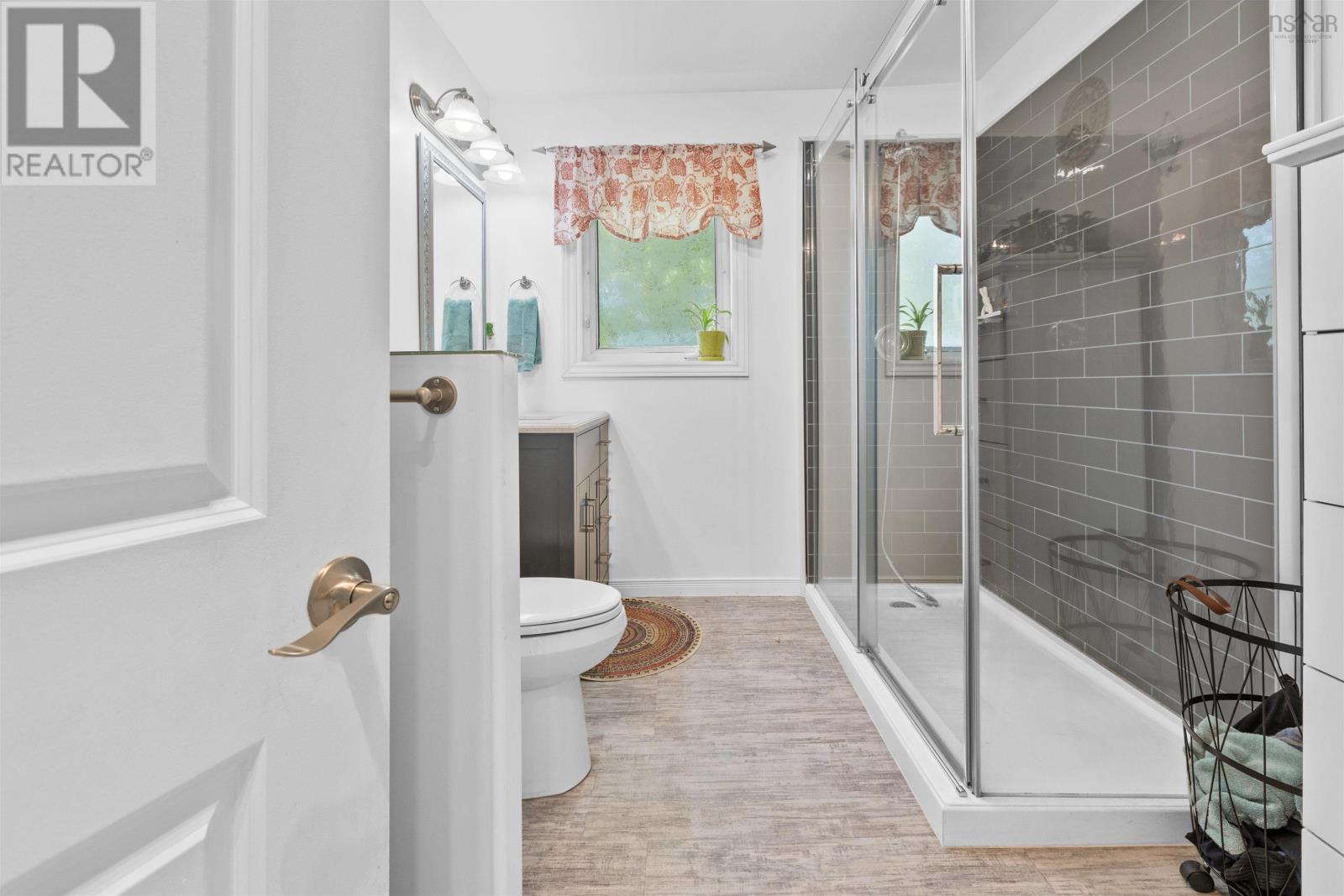 7 Kytes Hill Drive, Sydney, Nova Scotia B1M1A7 REALTOR.ca