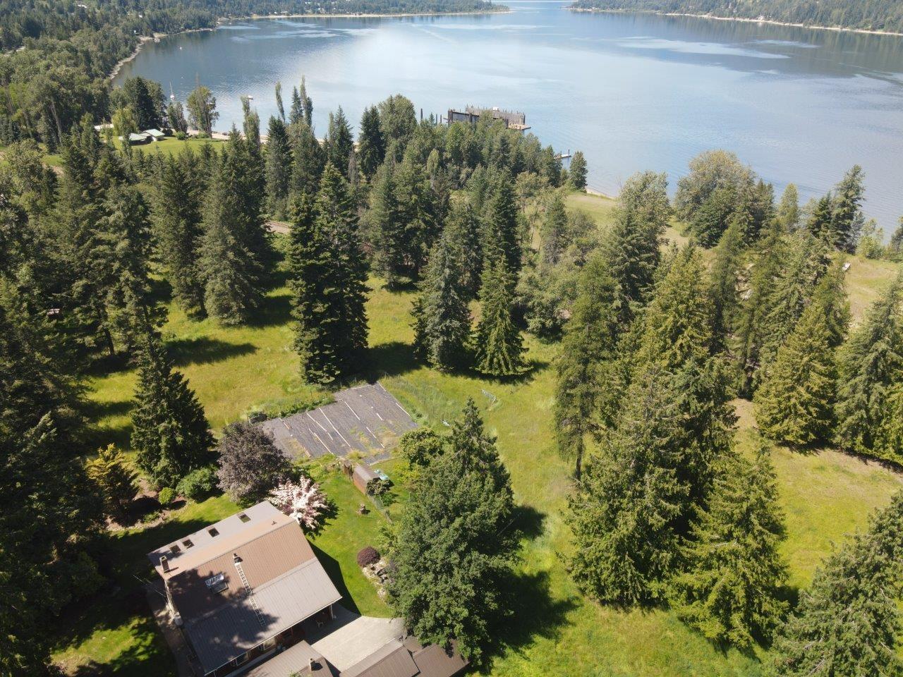 For sale 7047 HARROPPROCTER ROAD, Harrop, British Columbia V1L6R3