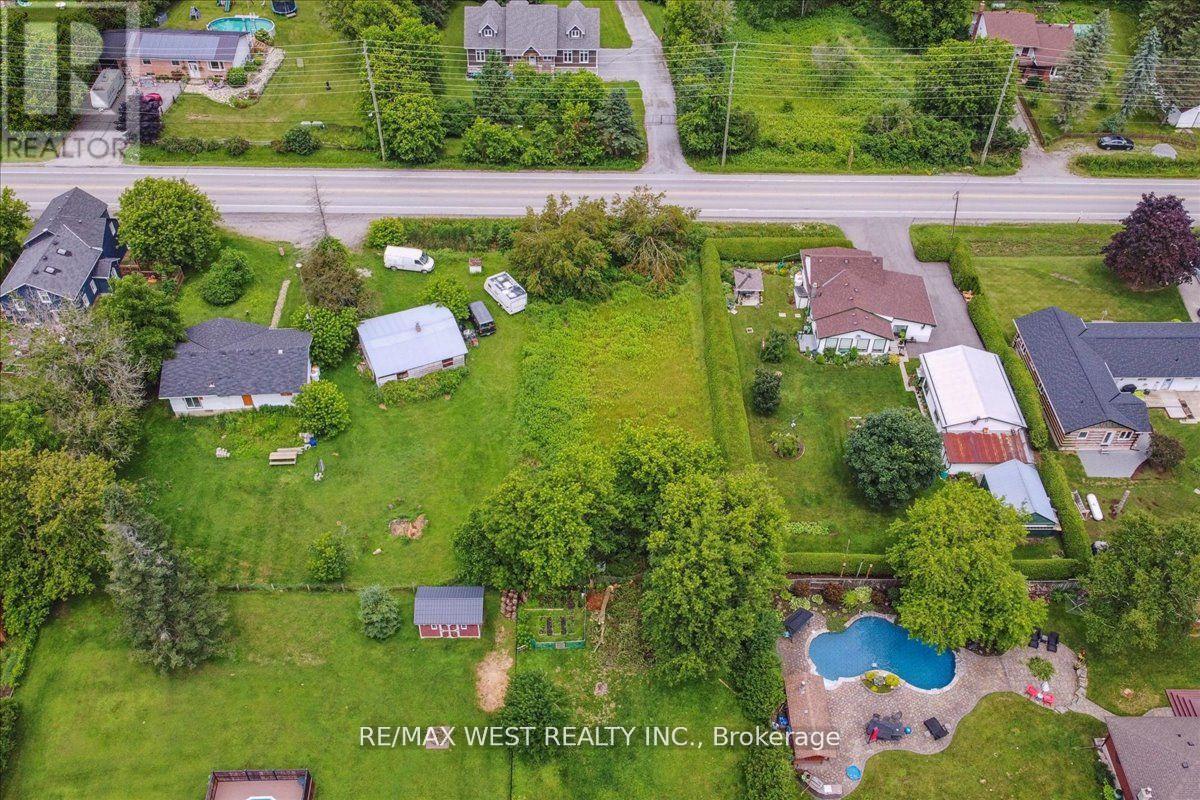 For sale: 5601 RAVENSHOE ROAD, East Gwillimbury, Ontario L0E1R0 ...