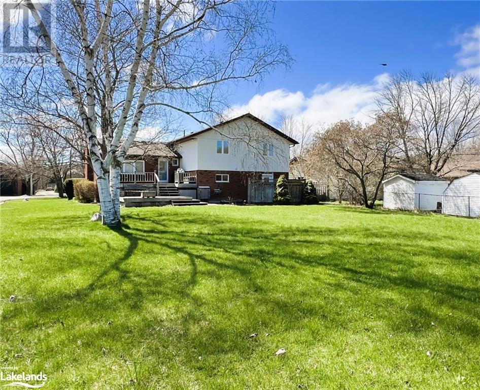 For sale 42 FRANCIS Street W, Creemore, Ontario L0M1G0 40581115