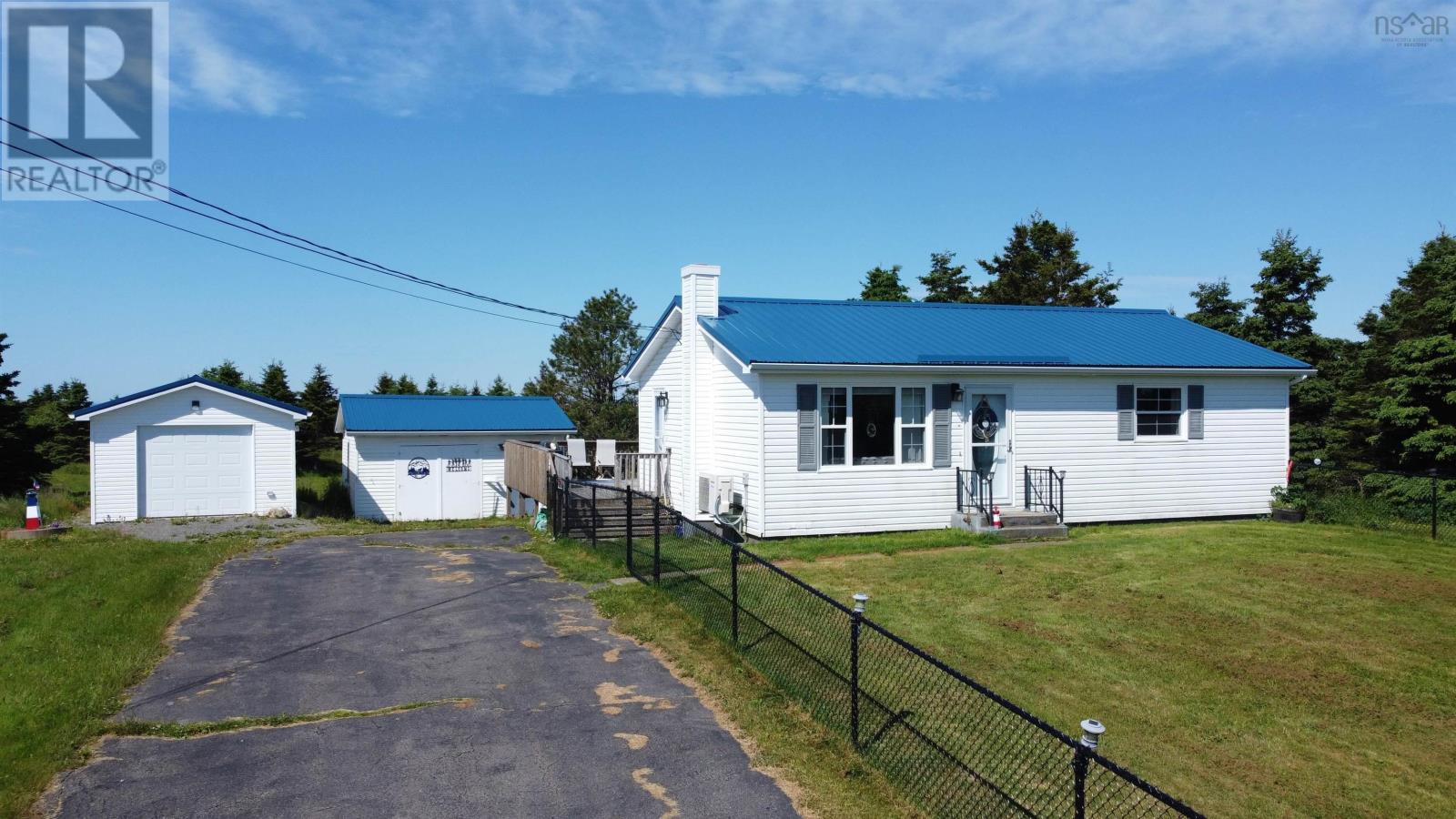 For sale 2524 Point Michaud Road, Lower L'Ardoise, Nova Scotia B0E1W0