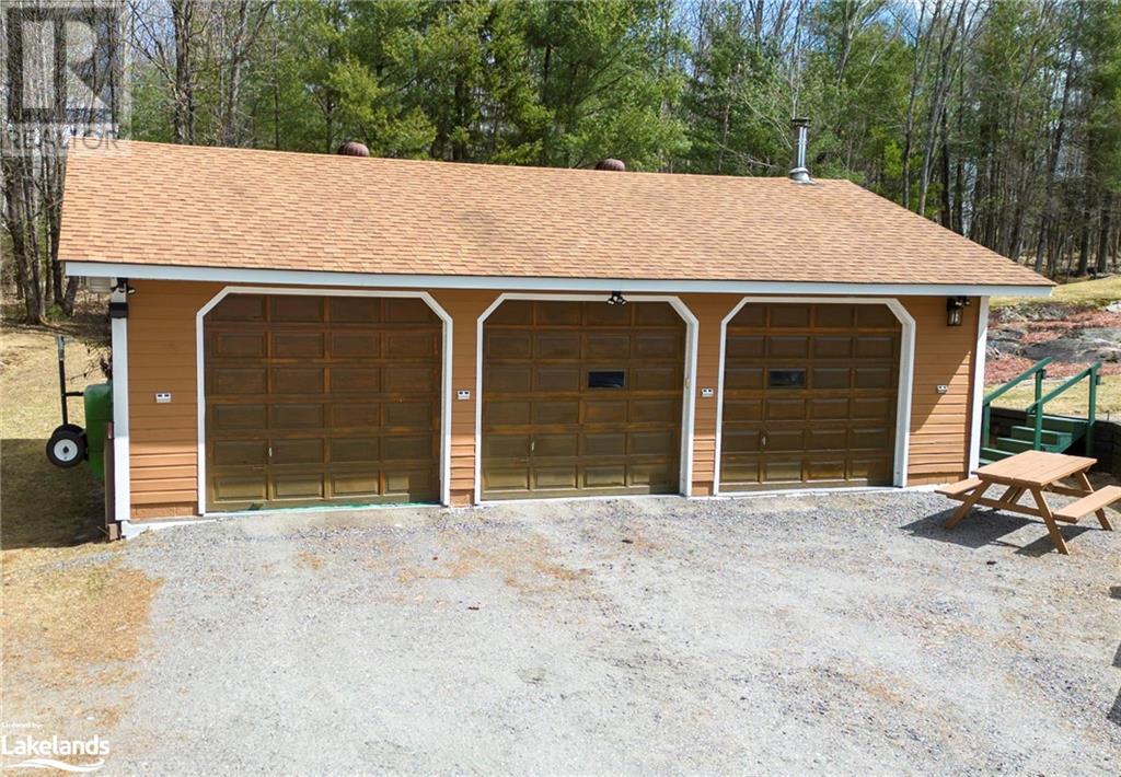 For sale 1751 CEDAR Lane, Bracebridge, Ontario P1L1W9 40563830