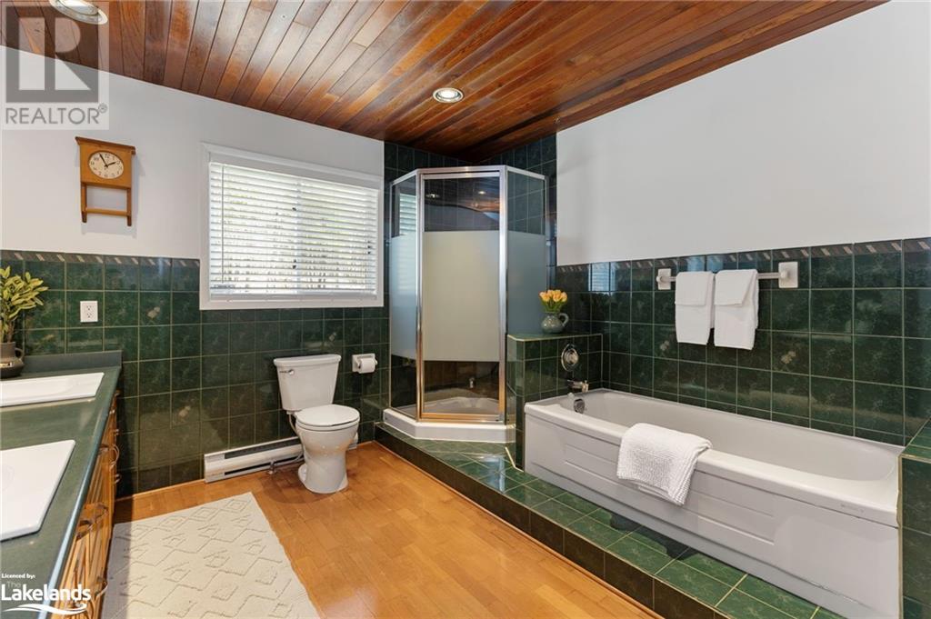 For sale 1751 CEDAR Lane, Bracebridge, Ontario P1L1W9 40563830