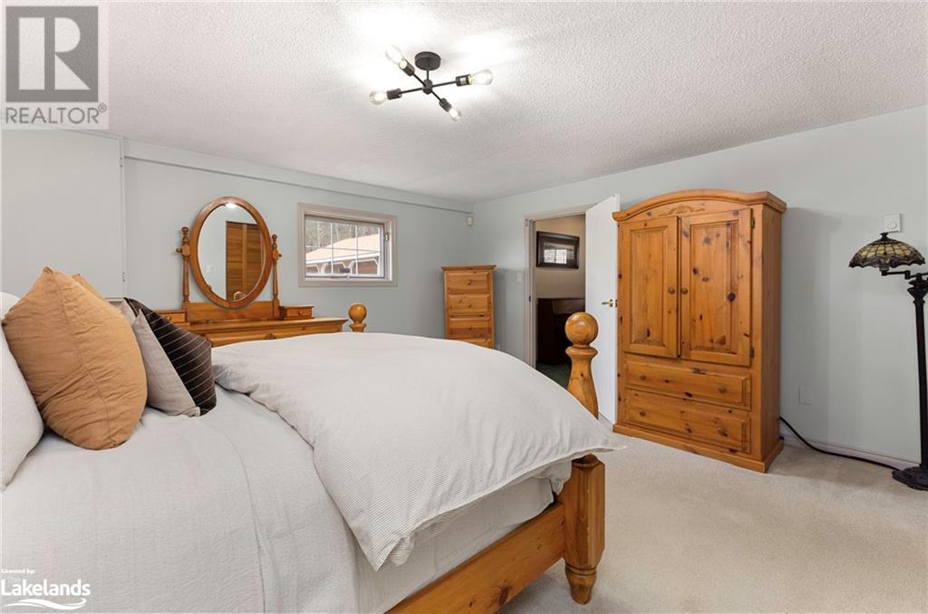 For sale 1751 CEDAR Lane, Bracebridge, Ontario P1L1W9 40563830