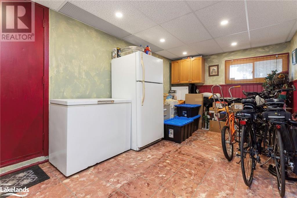 For sale 1751 CEDAR Lane, Bracebridge, Ontario P1L1W9 40563830