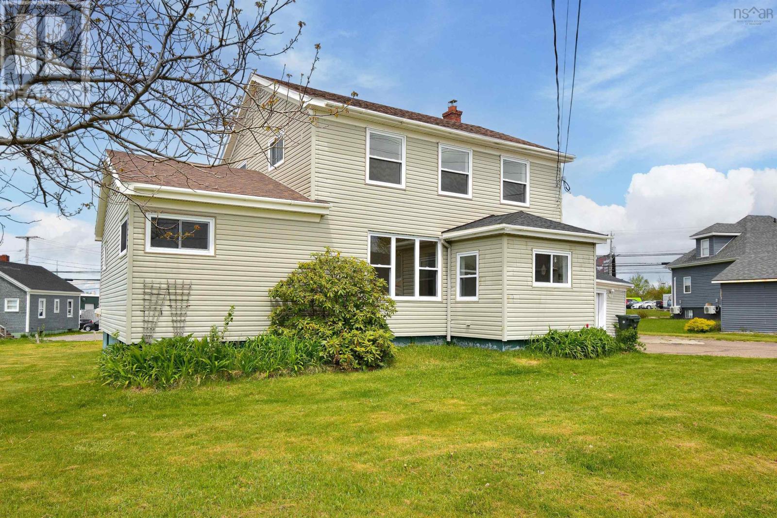 For sale 209 Lorne Street, Sydney, Nova Scotia B1P4H7 202413040