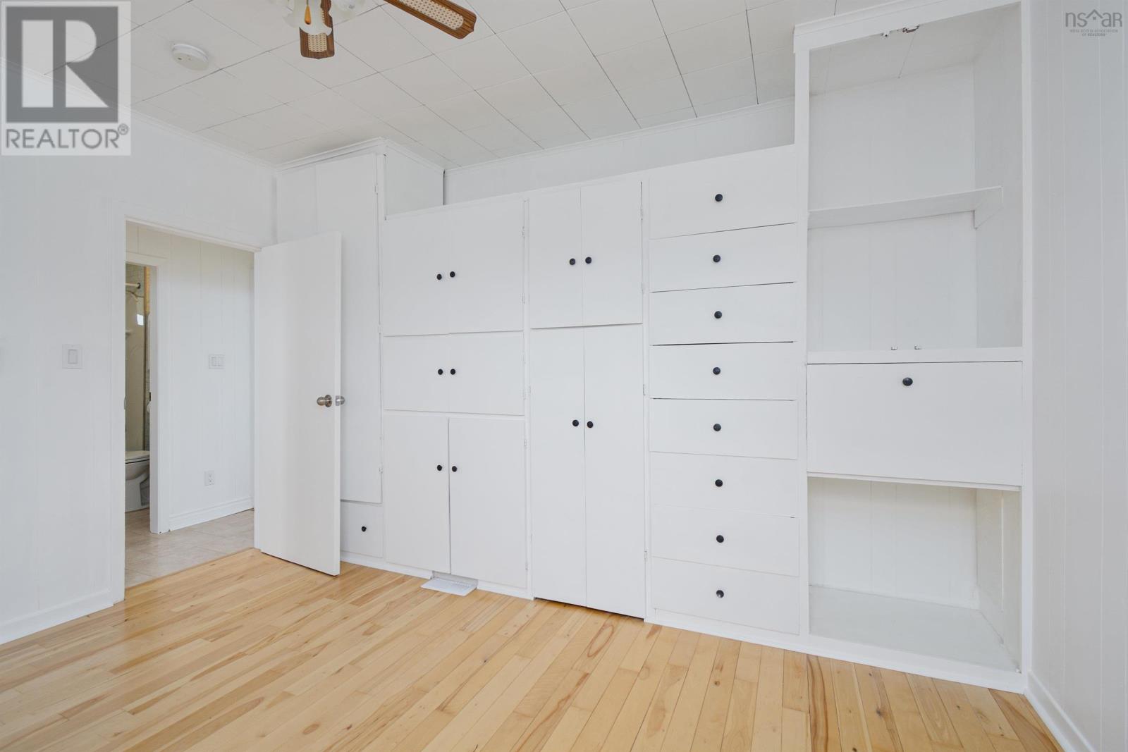 For sale 209 Lorne Street, Sydney, Nova Scotia B1P4H7 202413040