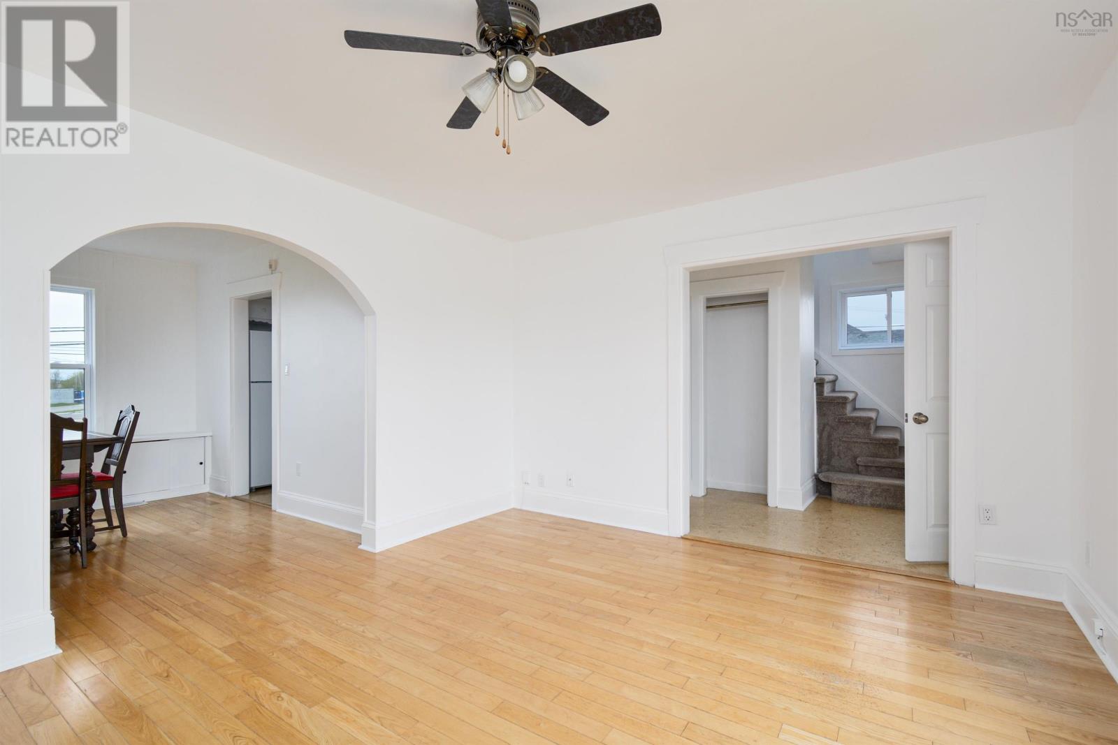 For sale 209 Lorne Street, Sydney, Nova Scotia B1P4H7 202413040