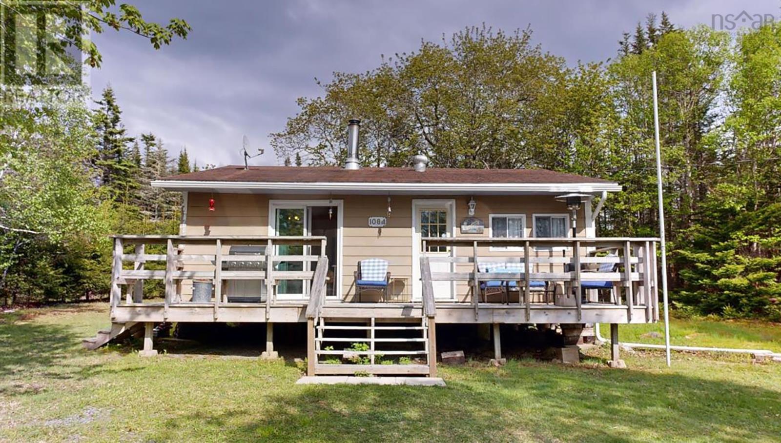 For sale 1084 Mooseland Road, Third Lake, Nova Scotia B0J3H0