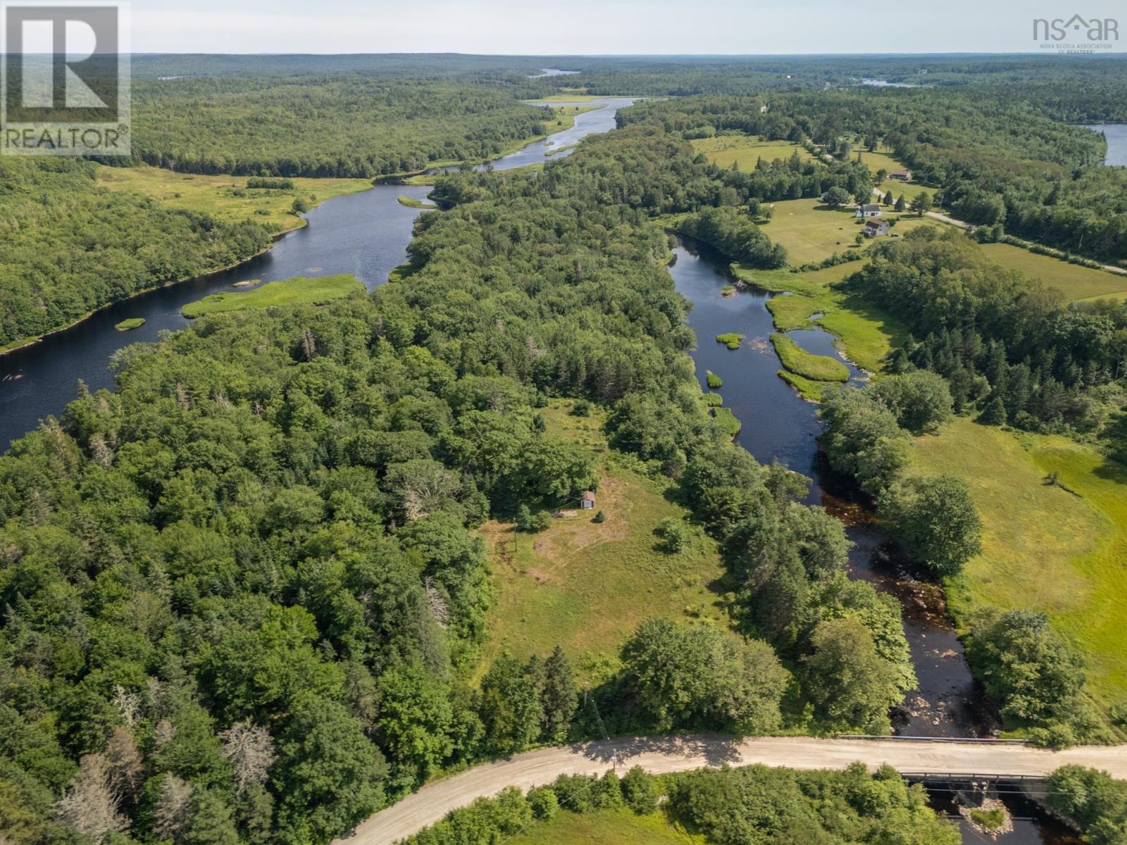 For sale 679 Gray Road, East Kemptville, Nova Scotia B5A5P2 202417117 REALTOR.ca