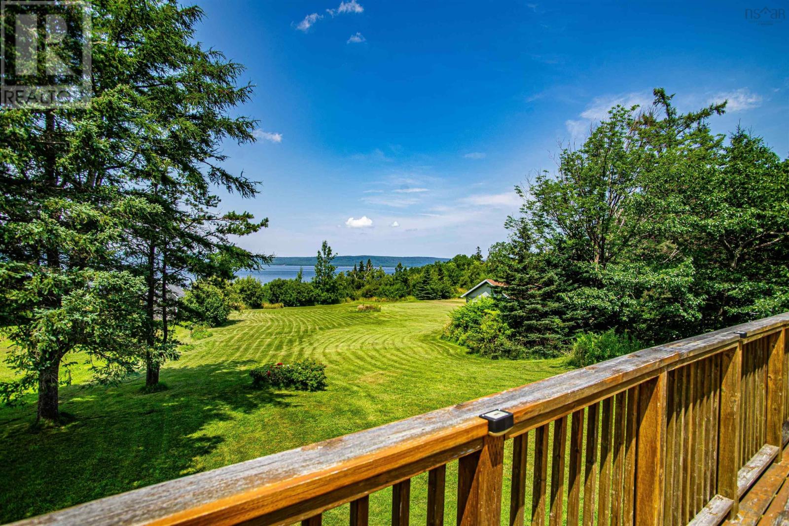 For sale 917 Highway 1, Deep Brook, Nova Scotia B0S1J0 202401078