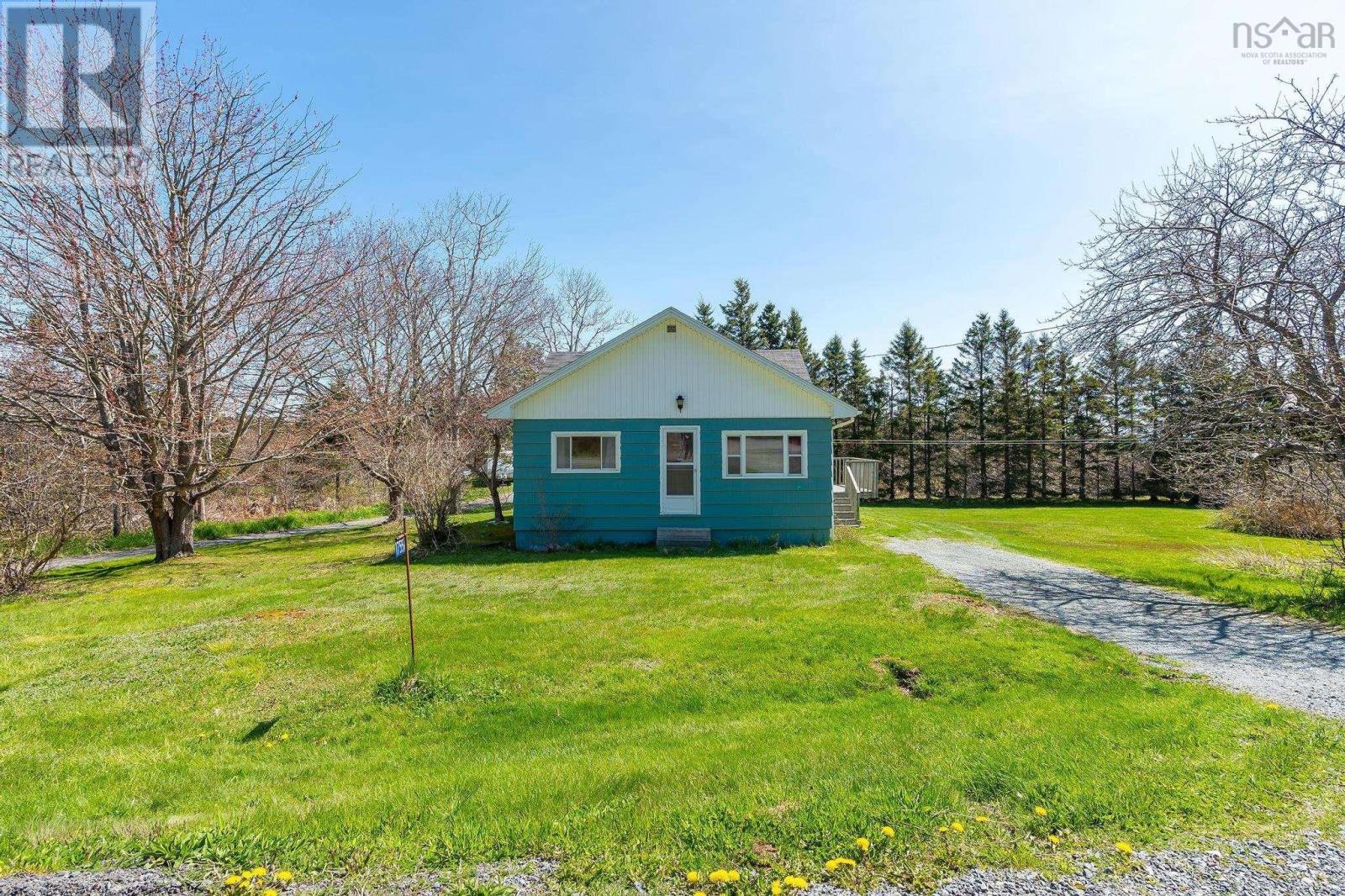 For sale 1755 Cow Bay Road, Eastern Passage, Nova Scotia B3G1M3