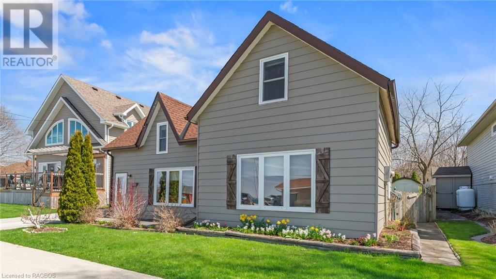 For sale 323 Row, Kincardine, Ontario N2Z2K1 40579237