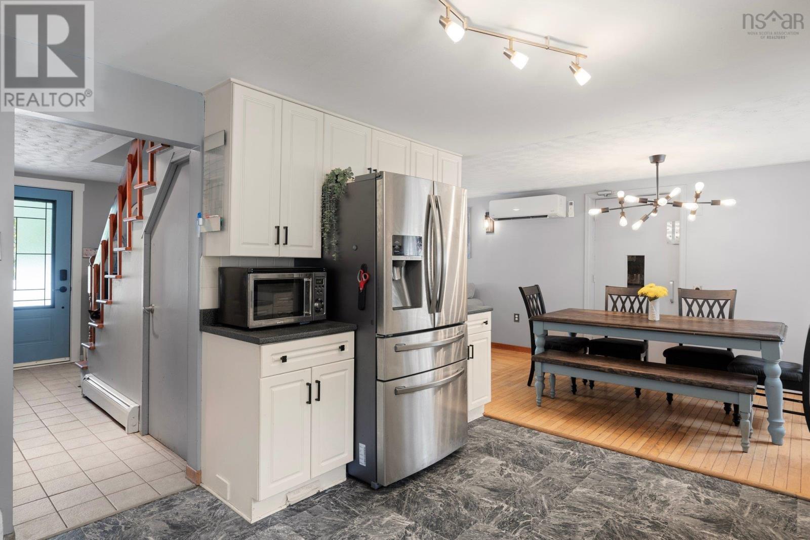 For sale 4576 St Margarets Bay Road, Lewis Lake, Nova Scotia B3Z1C4