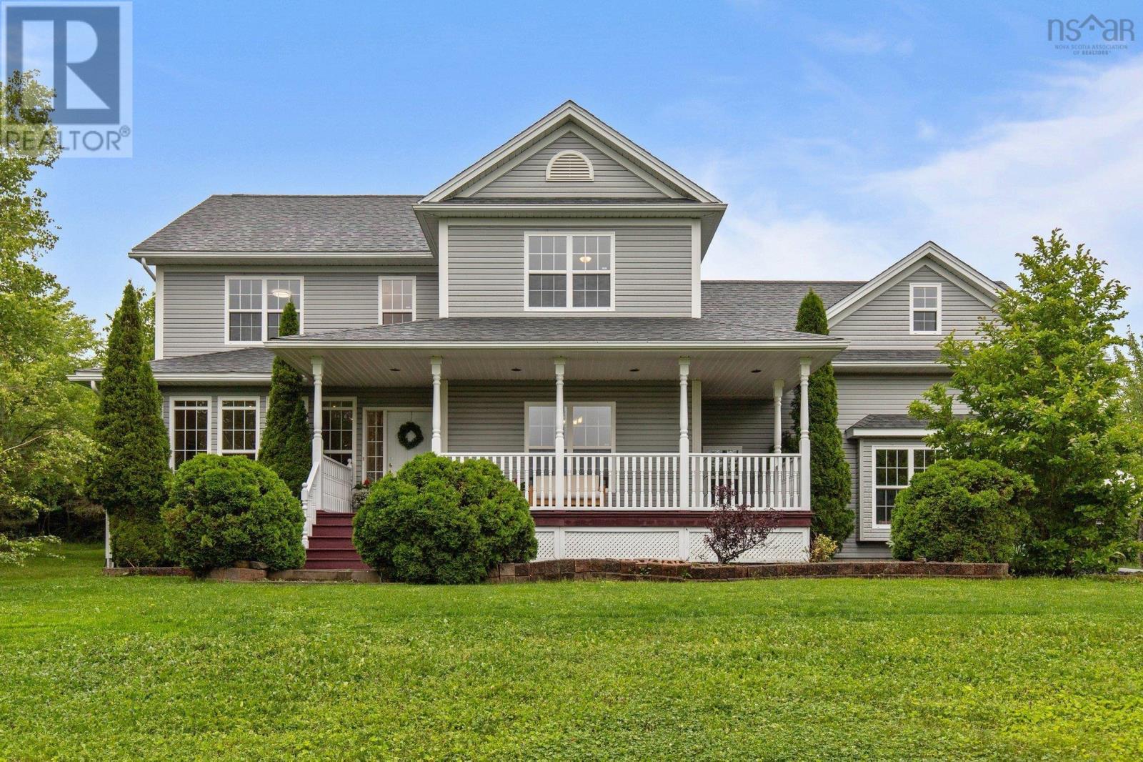 For sale 128 Peter Thomas Drive, Windsor Junction, Nova Scotia B2T1L7