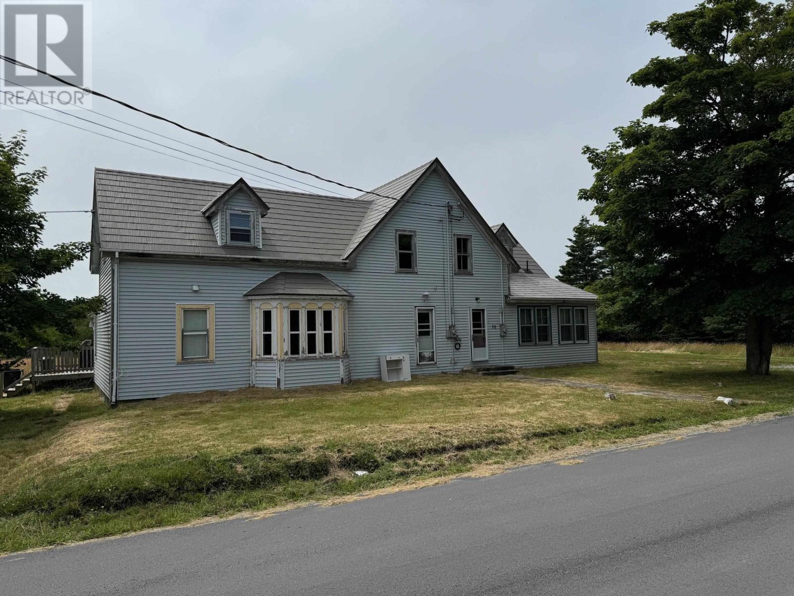 For sale 70 Seal Point Road, Upper Port La Tour, Nova Scotia B0W1E0