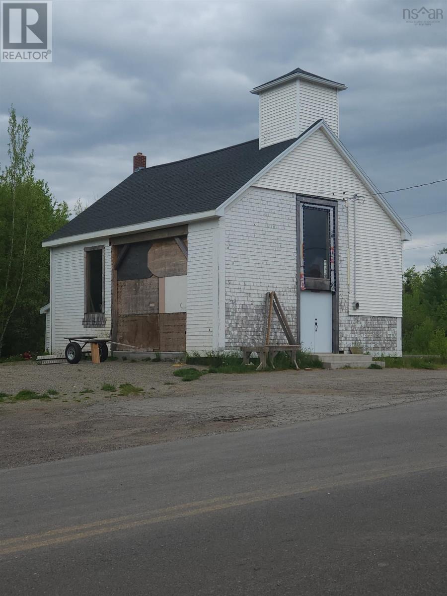 For sale 2 Sunken Lake Road, Black River, Nova Scotia B4P2R2