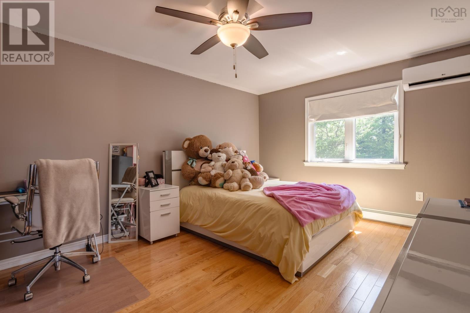 For sale 47 Long Lake Drive, Kingswood, Nova Scotia B4B1K6 202405475