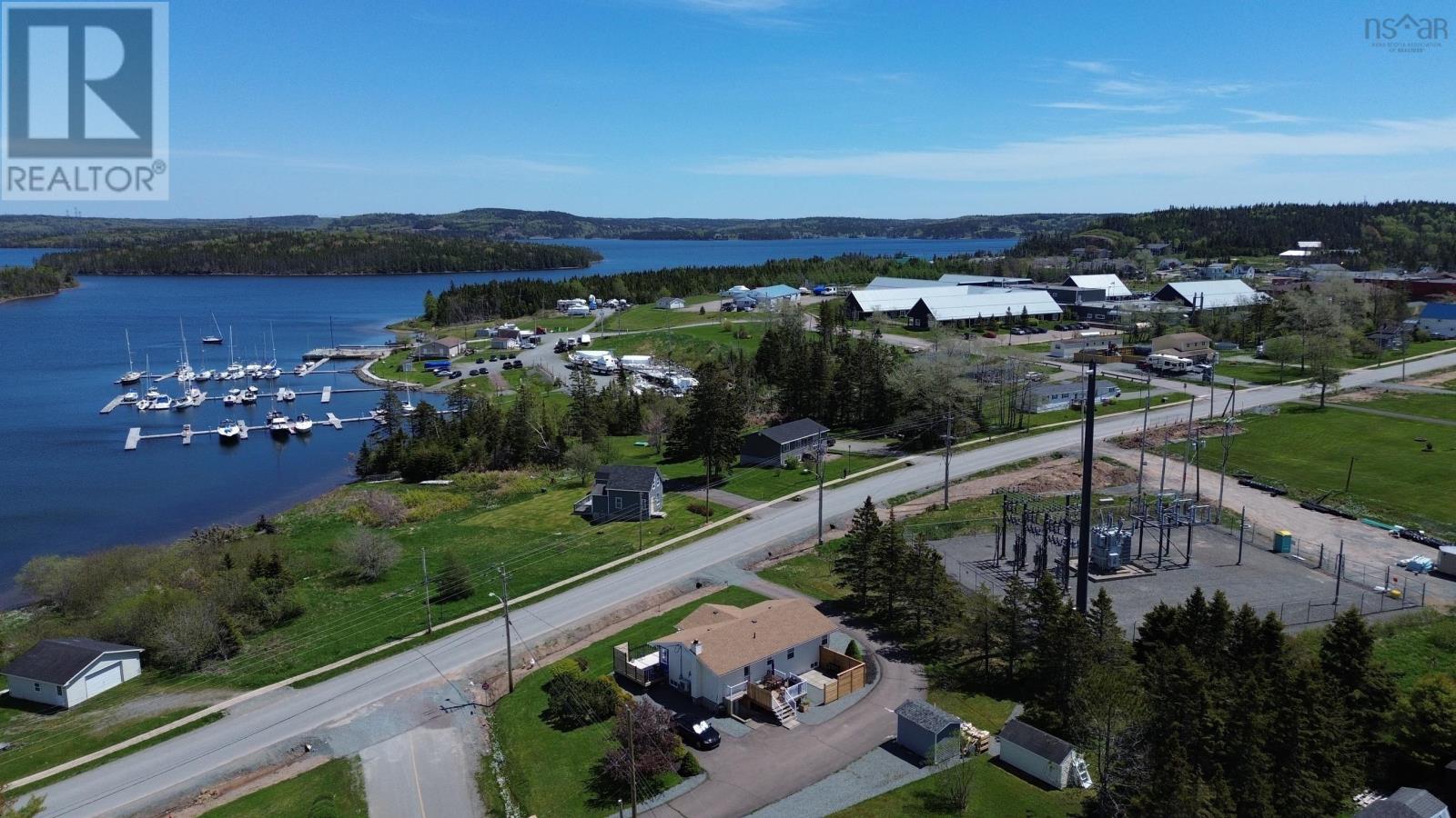 For sale 10 Lakeview Drive, St. Peter's, Nova Scotia B0E3B0