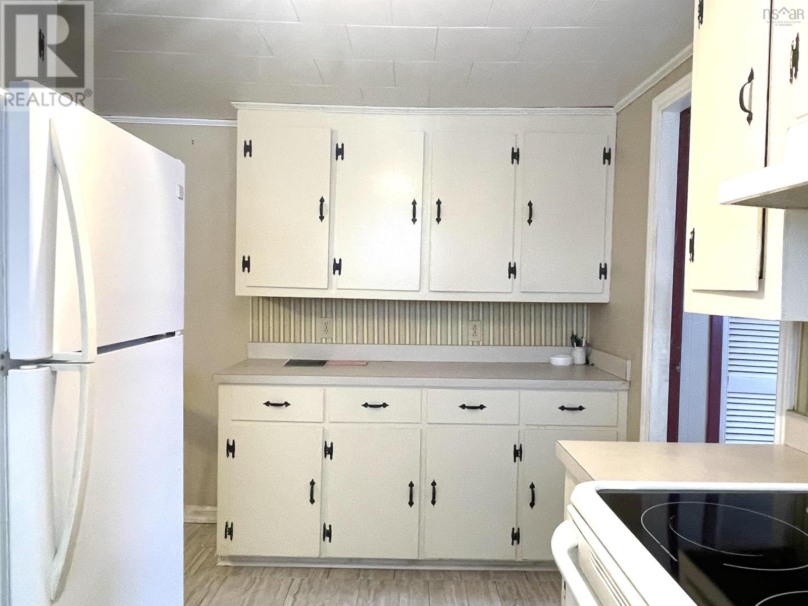 For sale 102 Oceanview Drive, Neils Harbour, Nova Scotia B0C1N0