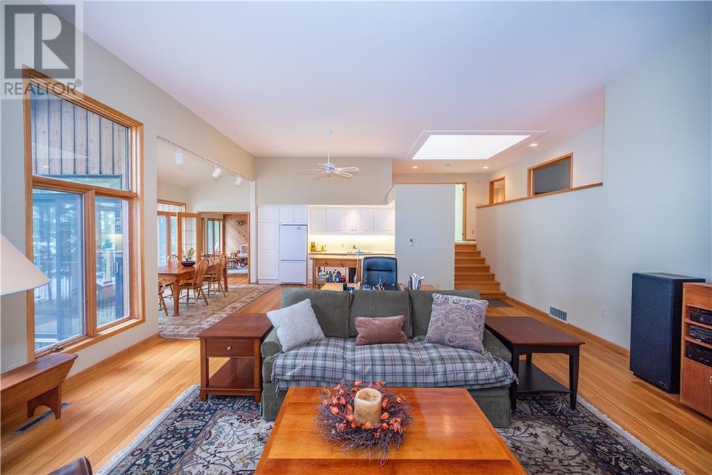 For sale 27 ROCKY SHORES LANE, Round Lake Centre, Ontario K0J2J0 1383617 REALTOR.ca