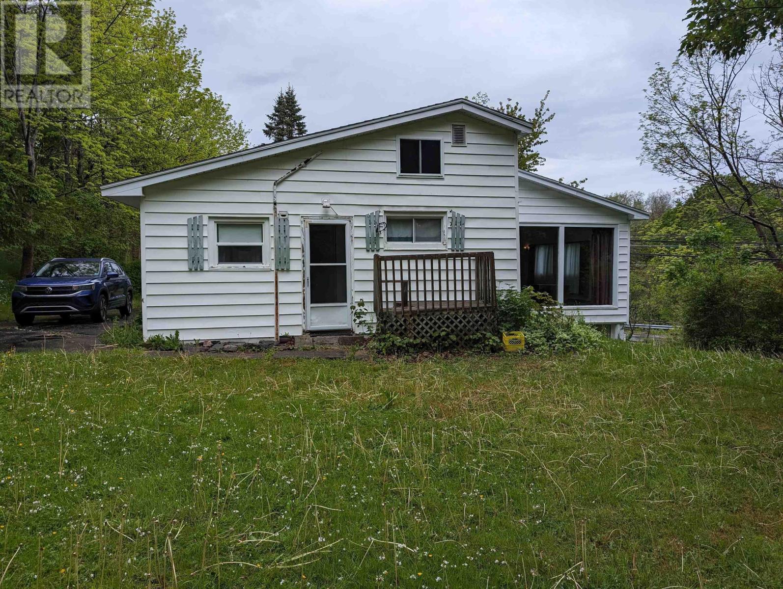 For sale 5 West Old Post Road, Smiths Cove, Nova Scotia B0S1S0
