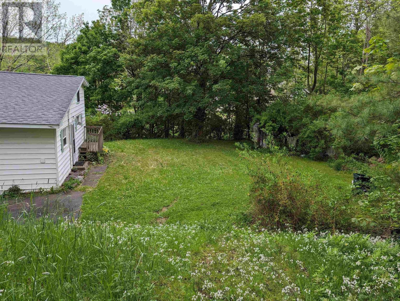 For sale 5 West Old Post Road, Smiths Cove, Nova Scotia B0S1S0