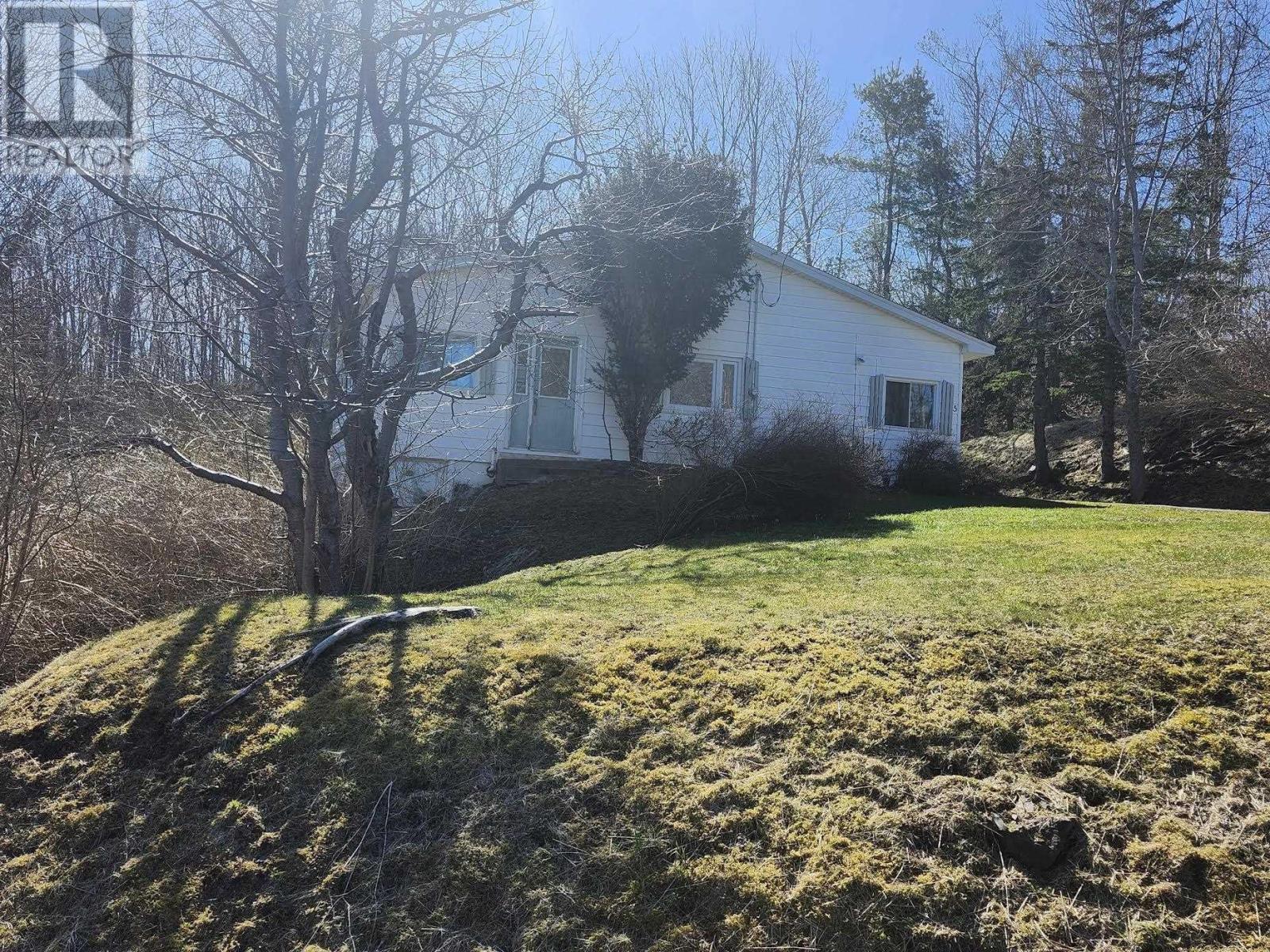 For sale 5 West Old Post Road, Smiths Cove, Nova Scotia B0S1S0 202411948 REALTOR.ca