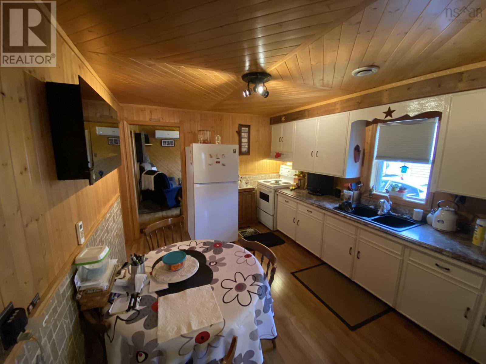 For sale 31 Lloyd Court, Bible Hill, Nova Scotia B2N2V7 202408800