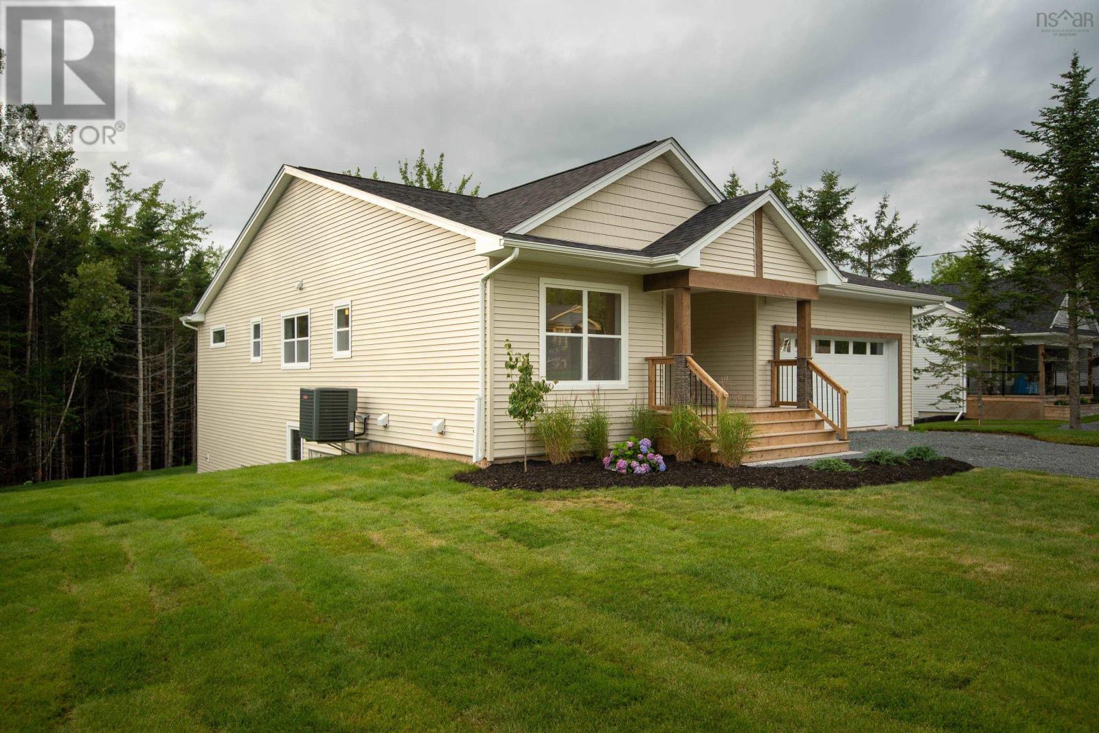 For sale 37 Hemlock Drive, Stewiacke, Nova Scotia B0J2J0 202404223