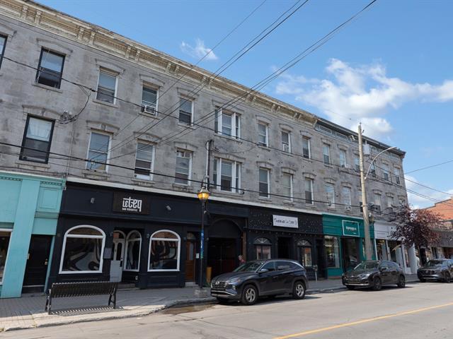 For sale: 140 146 Rue Richelieu Saint Jean sur Richelieu Quebec