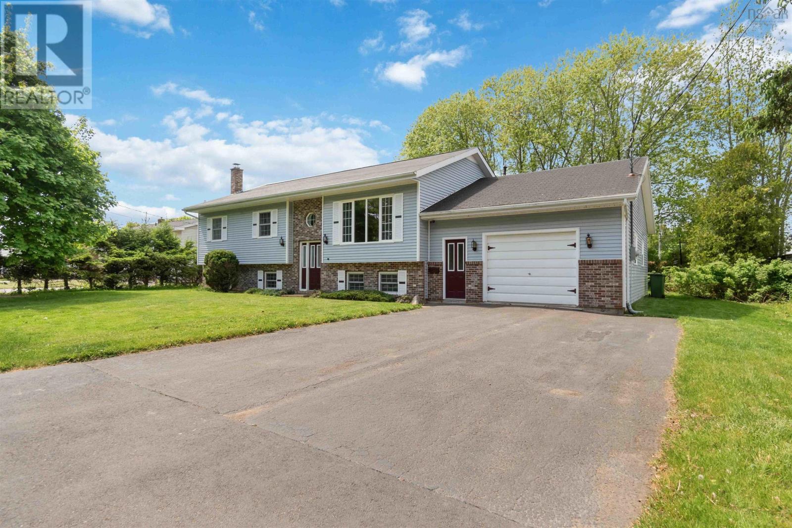 For sale 7 Ross Lane, Middleton, Nova Scotia B0S1P0 202411362