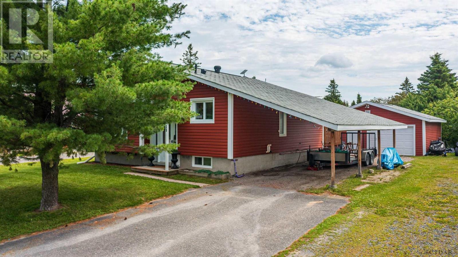 For sale 29 Tenth AVE N, Earlton, Ontario P0J1E0 TM241615 REALTOR.ca