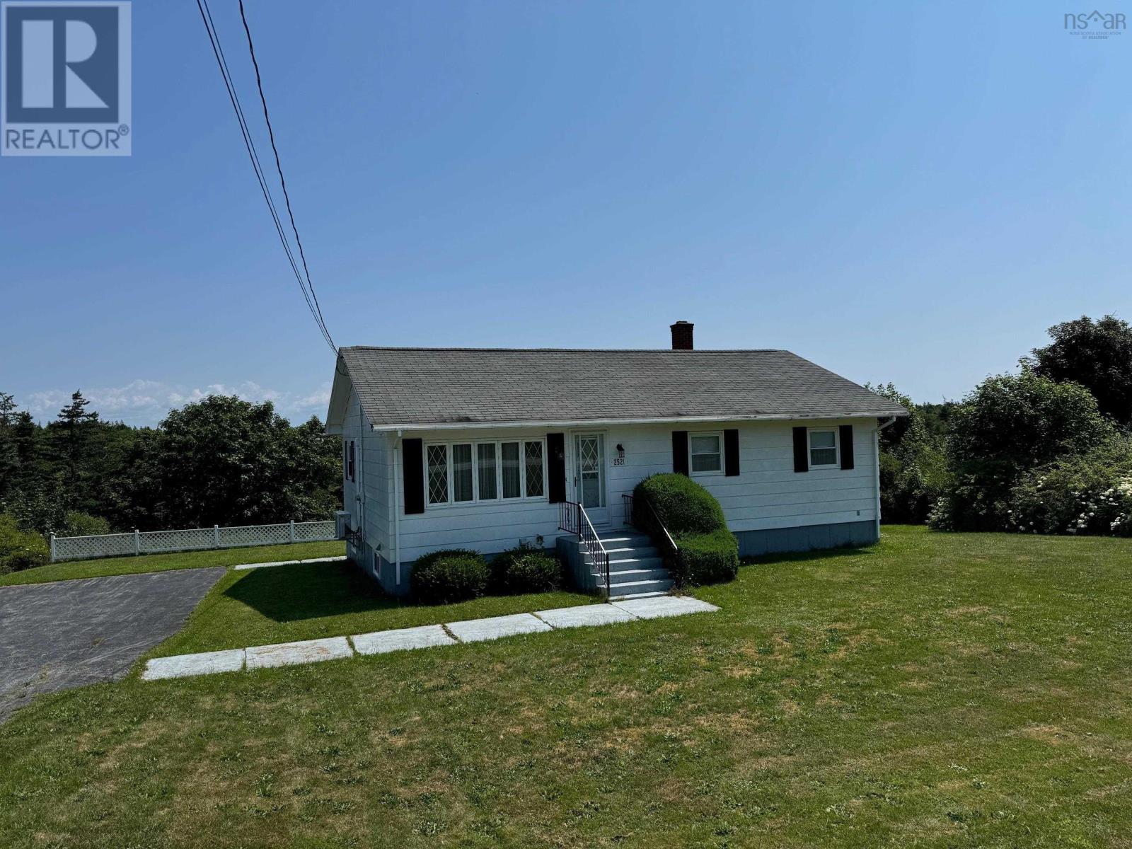 For sale 2521 Highway 334, Wedgeport, Nova Scotia B0W1B0 202405794