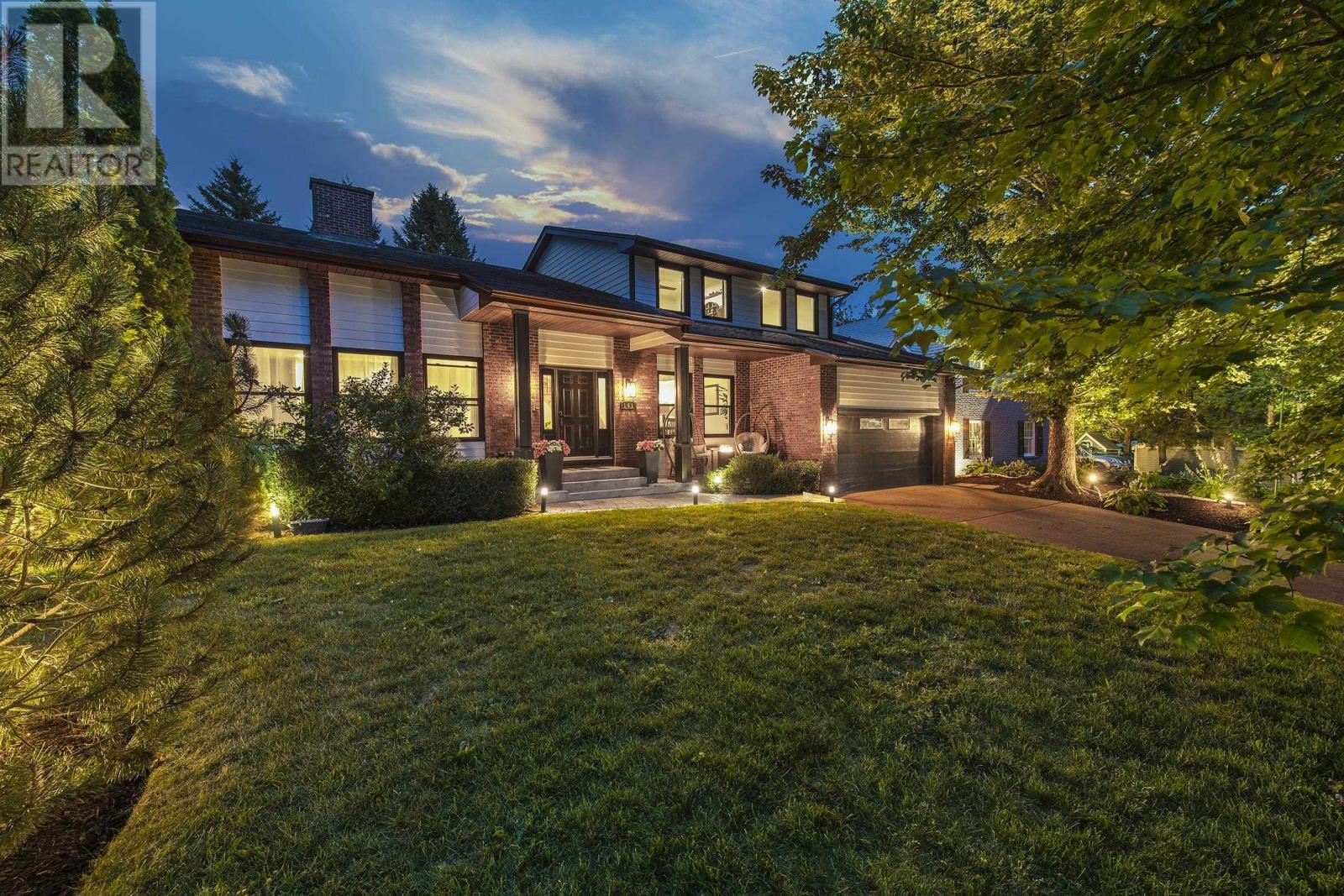 For sale 141 Eaglewood Drive, Bedford, Nova Scotia B4A3B6 202417904 REALTOR.ca