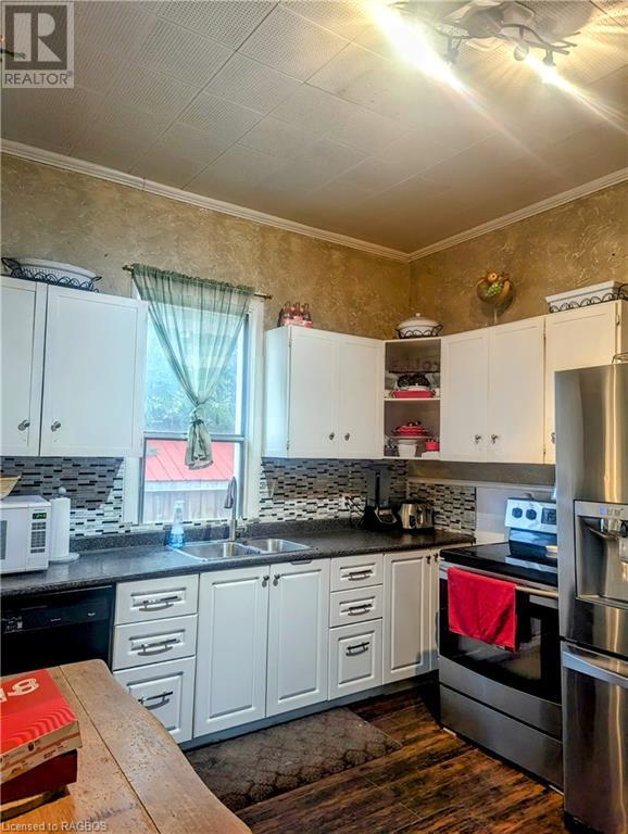 For sale 279 1ST AVE S, Chesley, Ontario N0G1L0 40555352 REALTOR.ca