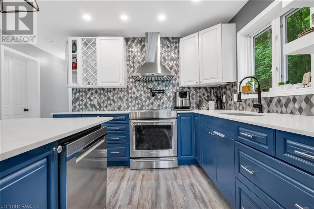 For sale 239 MALLORY BEACH Road, South Bruce Peninsula, Ontario N0H2T0