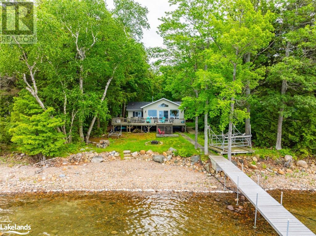 For sale 410 OAKPOINT Road, Parry Island, Ontario P2A2X4 40609798